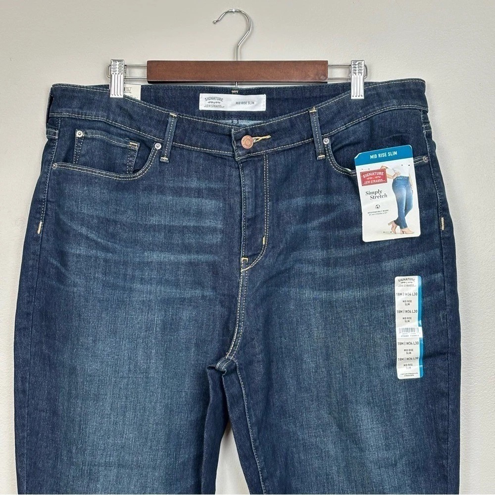 Levi Strauss Signature Jeans Women Mid Rise Slim Simply Stretch  20M W35/L30 - Picture 2 of 6